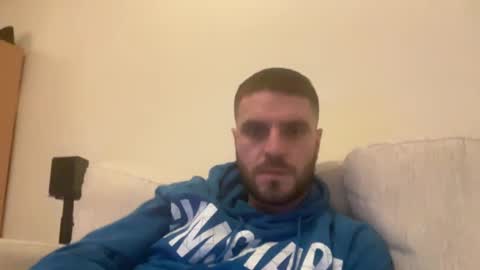 Snapshot of hornytom27 chatting on 16, 2, 2025 Horny247 online show from 16, 2, 2025