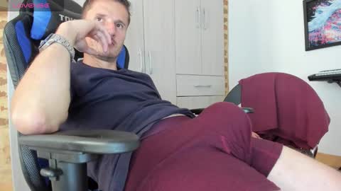 Snapshot of horse_man2 chatting on 9, 10, 2025 horse_man2 online show from 9, 10, 2025