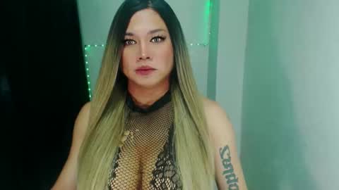 Snapshot of hosersecockselfsucker chatting on 4, 12, 2024 YOUR MAJESTY LUCY PEARL online show from 4, 12, 2024