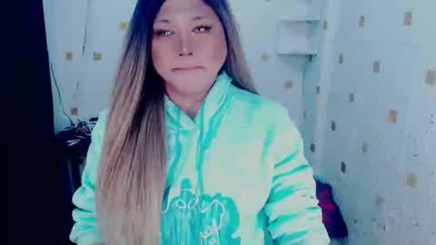 Snapshot of hosersecockselfsucker chatting on 10, 1, 2025 YOUR MAJESTY LUCY PEARL online show from 10, 1, 2025