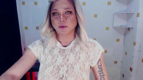 Snapshot of hosersecockselfsucker chatting on 18, 1, 2025 YOUR MAJESTY LUCY PEARL online show from 18, 1, 2025