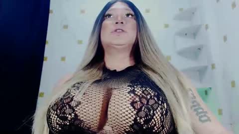 Snapshot of hosersecockselfsucker chatting on 28, 1, 2025 YOUR MAJESTY LUCY PEARL online show from 28, 1, 2025