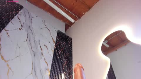 hot__genesis online show from 22, 7, 2026