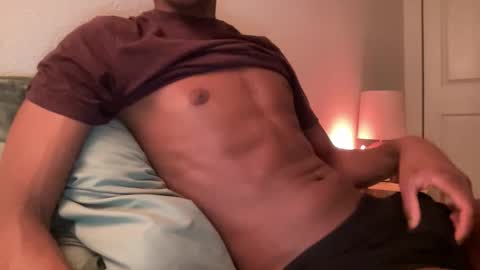 Snapshot of hot_b3n chatting on 18, 11, 2025 Ben online show from 18, 11, 2025