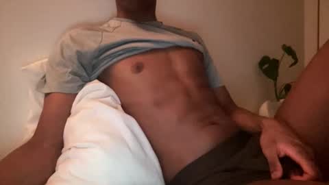 Snapshot of hot_b3n chatting on 16, 4, 2026 Ben online show from 16, 4, 2026