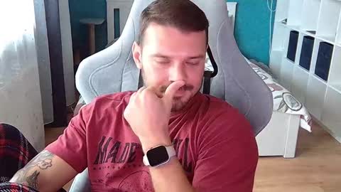 hot_cap_77 online show from 27, 10, 2025