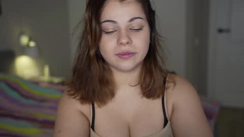 Snapshot of hot_chill__ chatting on 21, 1, 2025 LiluCaroline online show from 21, 1, 2025