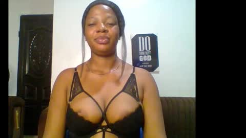 Snapshot of hot_choco_choco chatting on 16, 12, 2025 peace online show from 16, 12, 2025
