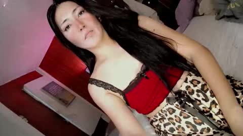 its me CLAUDIA online show from 27, 3, 2026