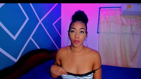 Hot Couple online show from 25, 9, 2025