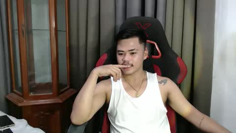 Snapshot of hot_emmanuel chatting on 23, 10, 2025 hot_emmanuel online show from 23, 10, 2025