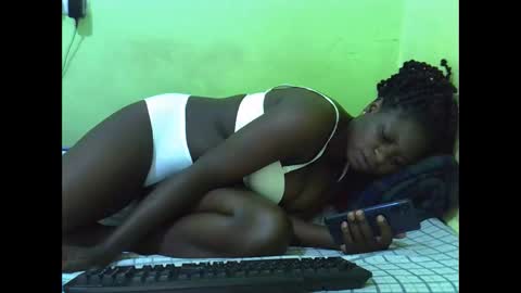 hot_girlly online show from 10, 10, 2025