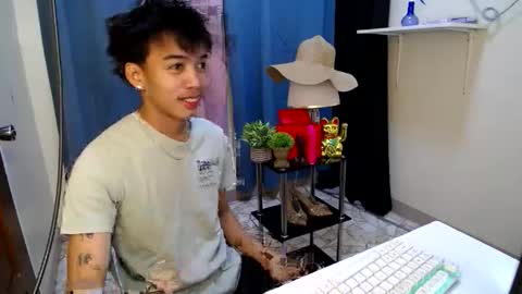 Snapshot of hot_kianxx chatting on 7, 6, 2026 hot_kianxx online show from 7, 6, 2026