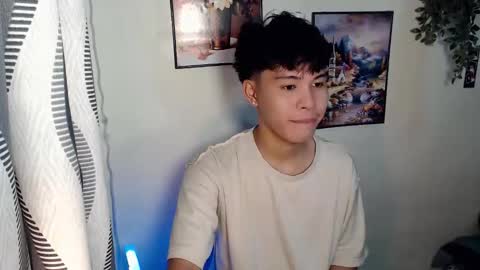 Snapshot of hot_kisser19 chatting on 18, 3, 2026 mark online show from 18, 3, 2026