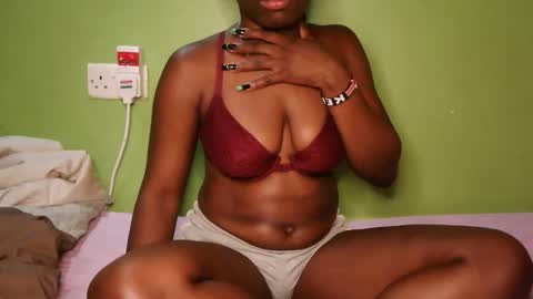 hot_latifah online show from 9, 11, 2025