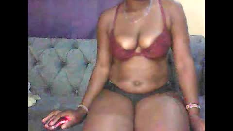 hot_latifah online show from 21, 4, 2026