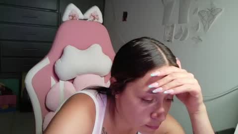 Snapshot of hot_mommymia chatting on 28, 7, 2026 Mia online show from 28, 7, 2026