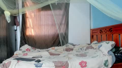 Snapshot of hot_moxie chatting on 2, 10, 2025 hot_moxie online show from 2, 10, 2025