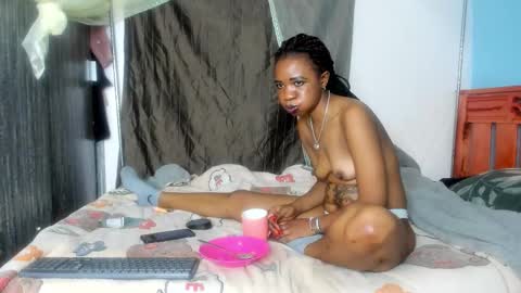 Snapshot of hot_moxie chatting on 9, 10, 2025 hot_moxie online show from 9, 10, 2025