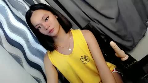 SWEET AGATHA online show from 12, 3, 2025