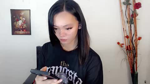 SWEET AGATHA online show from 13, 9, 2025