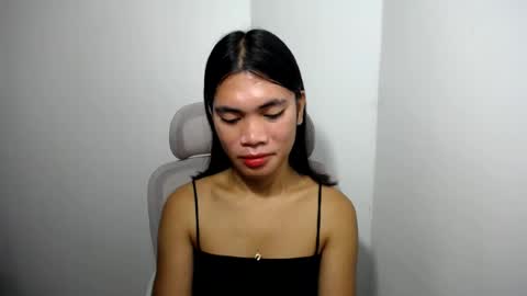 hot_pauline online show from 10, 7, 2026