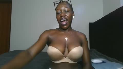 Hot petite online show from 13, 3, 2026