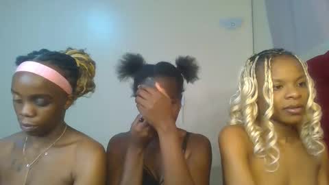 Snapshot of hot_petite1 chatting on 8, 6, 2026 Hot petite online show from 8, 6, 2026