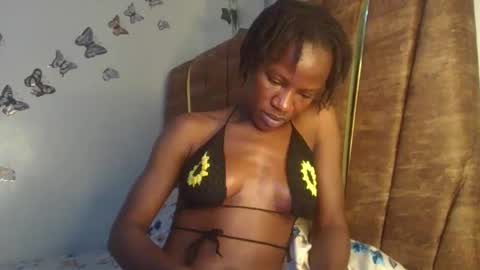 Snapshot of hot_petite100 chatting on 29, 4, 2026 hot petite100 online show from 29, 4, 2026