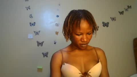 Snapshot of hot_petite100 chatting on 2, 7, 2026 hot petite100 online show from 2, 7, 2026