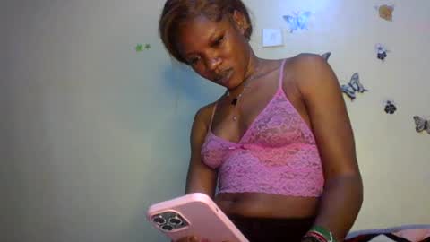 Snapshot of hot_petite100 chatting on 15, 7, 2026 hot petite100 online show from 15, 7, 2026