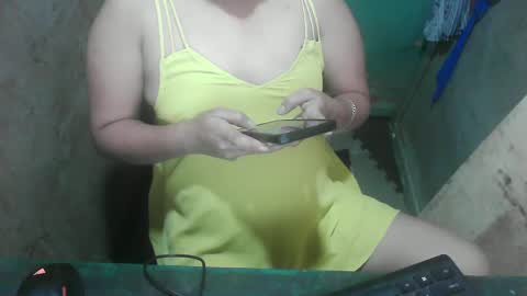 Snapshot of hot_quin11 chatting on 6, 3, 2025 hot_quin11 online show from 6, 3, 2025
