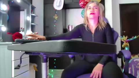 hot sexy bunny online show from 18, 12, 2025