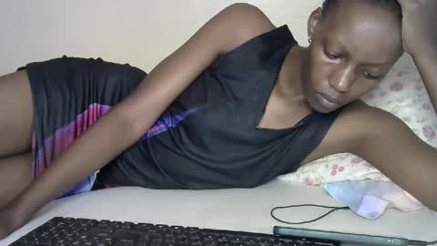 slimcute online show from 11, 3, 2025