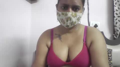 Snapshot of hot_tanvi chatting on 4, 4, 2026 Tanvi online show from 4, 4, 2026
