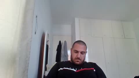 Hotbearhorny online show from 2, 2, 2026