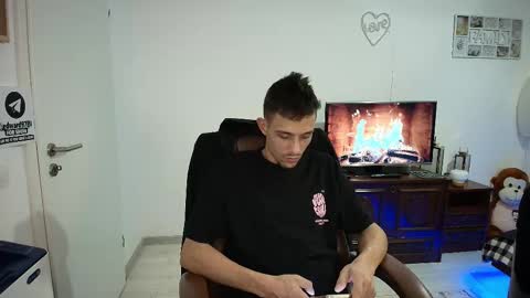 Snapshot of hotboyshorny chatting on 5, 2, 2026 Hotboyshorny online show from 5, 2, 2026