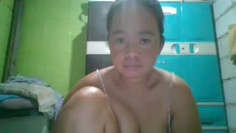 Snapshot of hotchicks4uxx chatting on 6, 1, 2025 hotchicks4uxx online show from 6, 1, 2025