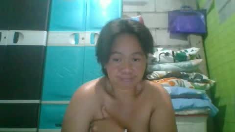 Snapshot of hotchicks4uxx chatting on 3, 2, 2026 hotchicks4uxx online show from 3, 2, 2026