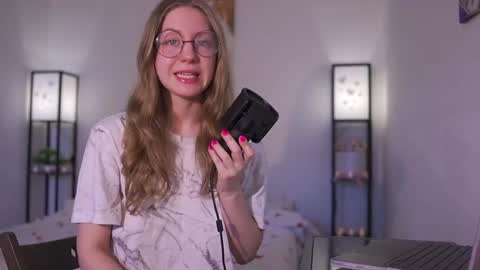 Snapshot of hotchillylovers chatting on 20, 2, 2025 NICK AND NORA online show from 20, 2, 2025