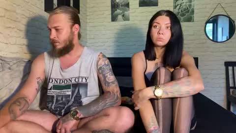 YounHotCouple online show from 14, 9, 2025