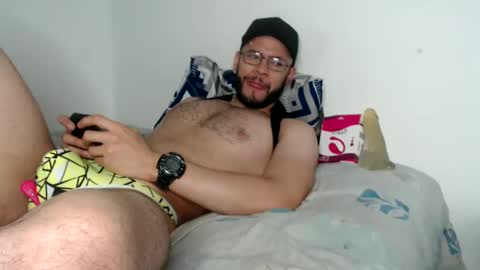 Snapshot of hotdereck33 chatting on 1, 3, 2025 hotdereck33 online show from 1, 3, 2025