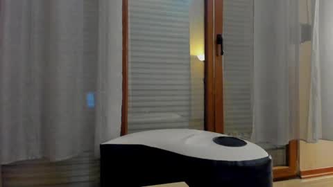 Erika  online show from 2, 3, 2026