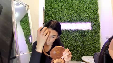 hotfallingdevil online show from 30, 1, 2025