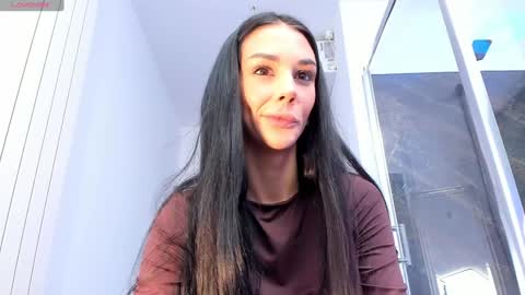 hotfallingdevil online show from 13, 9, 2025