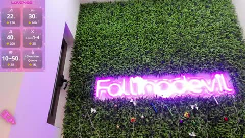 hotfallingdevil online show from 16, 12, 2025