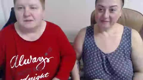 Snapshot of hotfiremommy chatting on 26, 11, 2025 LimonkaFire online show from 26, 11, 2025