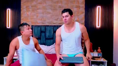 Snapshot of hotfuckers4uu chatting on 27, 5, 2026 felipe marcello online show from 27, 5, 2026