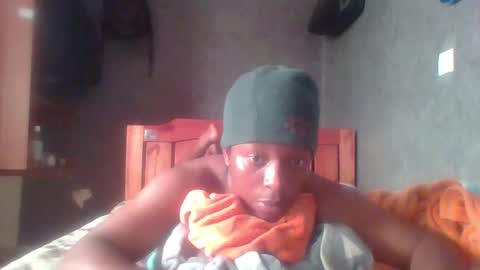 hotguyy001 online show from 16, 2, 2025