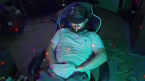 Snapshot of hothusband28931194 chatting on 25, 9, 2025 TW28 online show from 25, 9, 2025